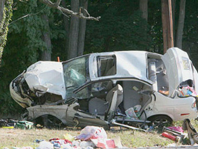 Accident grav pe DN7, in apropiere de Nadlac.Un barbat a murit si alte cinci persoane au fost ranite