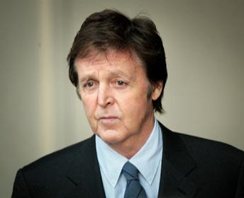 Paul McCartney se pregateste de nunta la 68 de ani