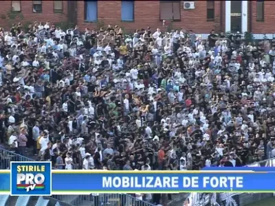 Sute de jandarmi mobilizati pentru meciul dintre F.C. Timisoara si Partizan