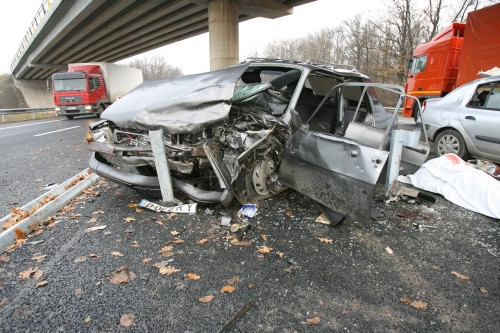 Noapte insangerata pe soselele din mai multe judete din tara