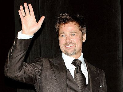 Brad Pitt sustine cu bani homosexualii si lesbienele