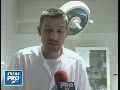 Mama de 14 ani, infectata cu HIV, a fugit din maternitate!