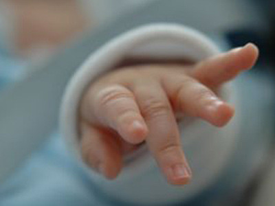 Greseala pe care o va regreta toata viata o mama din Bihor dupa ce si-a lasat copilul singur in casa