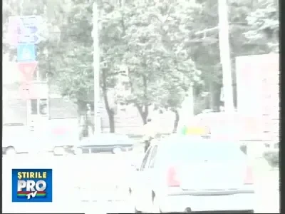 Mama de 14 ani, infectata cu HIV, a fugit si din spitalul judetean!