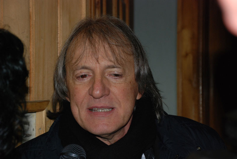 Canteretul Mihai Constantinescu va candida la alegerile parlamentare