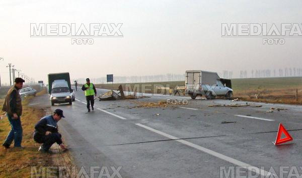 Galati: un om a murit si doi au fost raniti din cauza unui carutas