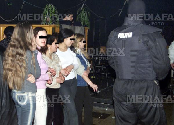 Razie cu probleme in discotecile din Dambovita