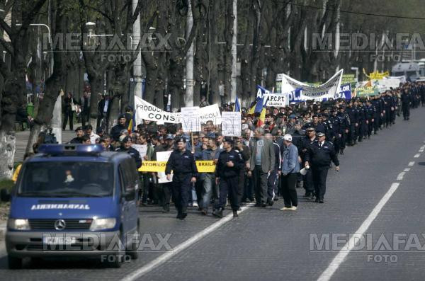 Peste 10.000 de persoane au manifestat in Suedia impotriva globalizarii