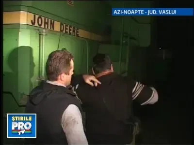 Un barbat si-a pierdut piciorul, sfartecat de o combina agricola