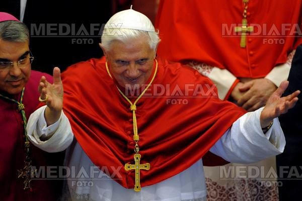 Papa: criza financiara arata ca banii sunt o iluzie