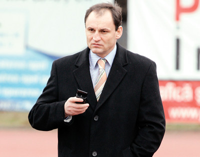 Toni Dobos asteapta decizia in dosarul "Valiza". Fostul fotbalist si-a recunoscut vina in schimbul unei sentinte mai blande