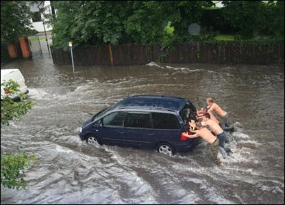 Ploile torentiale au facut prapad in Spania