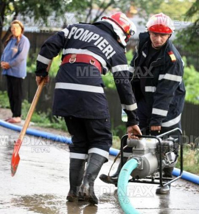 Elevii de liceu vor invata cum sa reactioneze in cazul unor inundatii