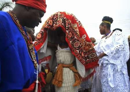 Ai un sef uracios? Scapa de el prin voodoo