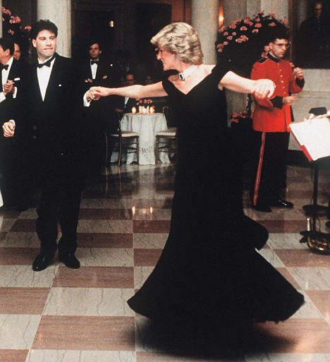 Lady Di credea ca danseaza ca un elefant!