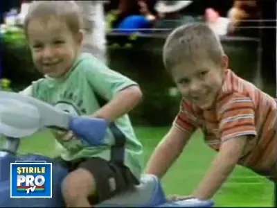 Premiat cu Emmy: Fara mama, fara tata