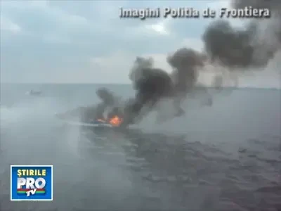 Mai multe imagini cu iahtul in flacari din largul Marii Negre!