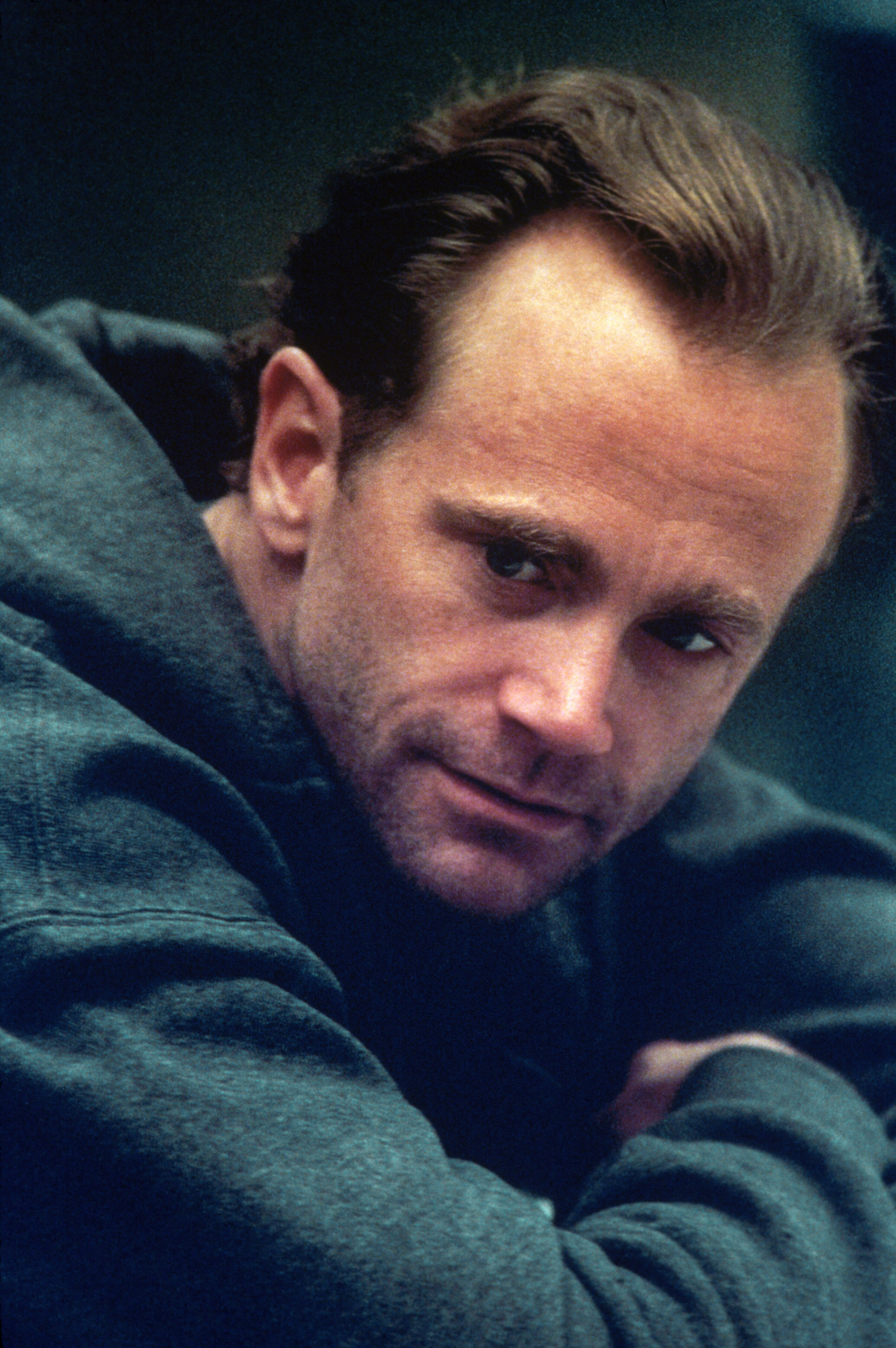 Lee Tergersen prefera sa se sarute cu un barbat decat cu sotia lui