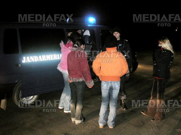 Timisoara: jurnalisti agresati de prostituate in sectia de politie