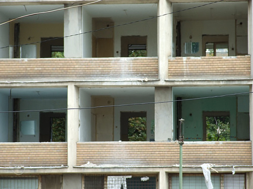 Bucuresti: 1500 de euro, spaga pentru o camera la camin!