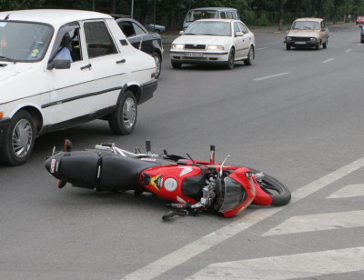 Motociclist ranit grav pe un bulevard din Baia Mare