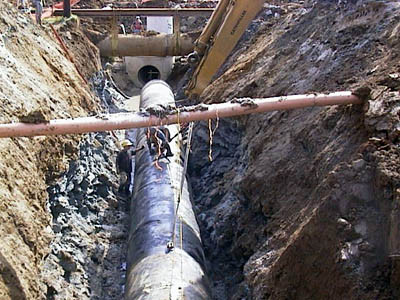 Constanta: doua canalizari au sarit in aer din cauza acumularilor de gaze