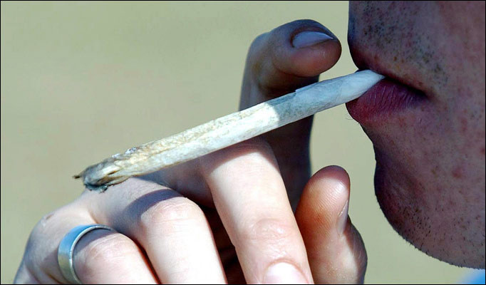 Olanda: amenzi pentru tutun, nu si pentru cannabis!