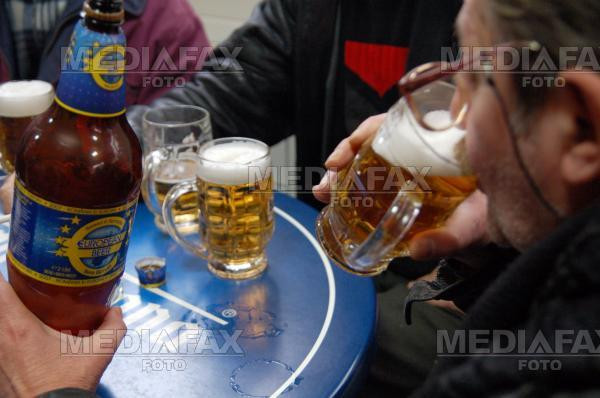 L-a injunghiat pentru ca nu s-au hotarat cine sa bea ultima bere!