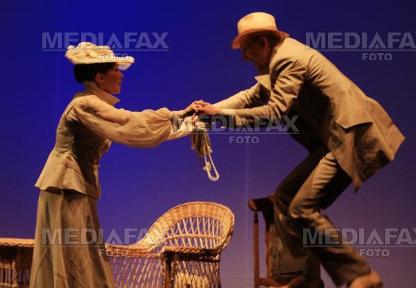 Teatrul Dramatic "Fani Tardini" din Galati incepe stagiunea in forta!