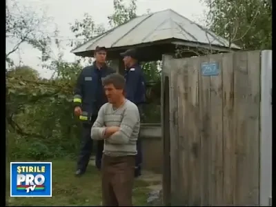 Bacau: barbat de 66 de ani, gasit mort intr-o fantana de langa casa