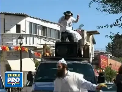 A aparut versiunea in ebraica a hitului "Dragostea din tei"