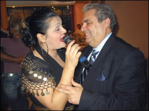 Dupa 18 ani de casnicie, Catanga paseste spre altar