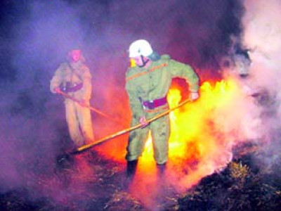 Incendiu cu repetitie! Groapa de gunoi din Brasov a luat din nou foc