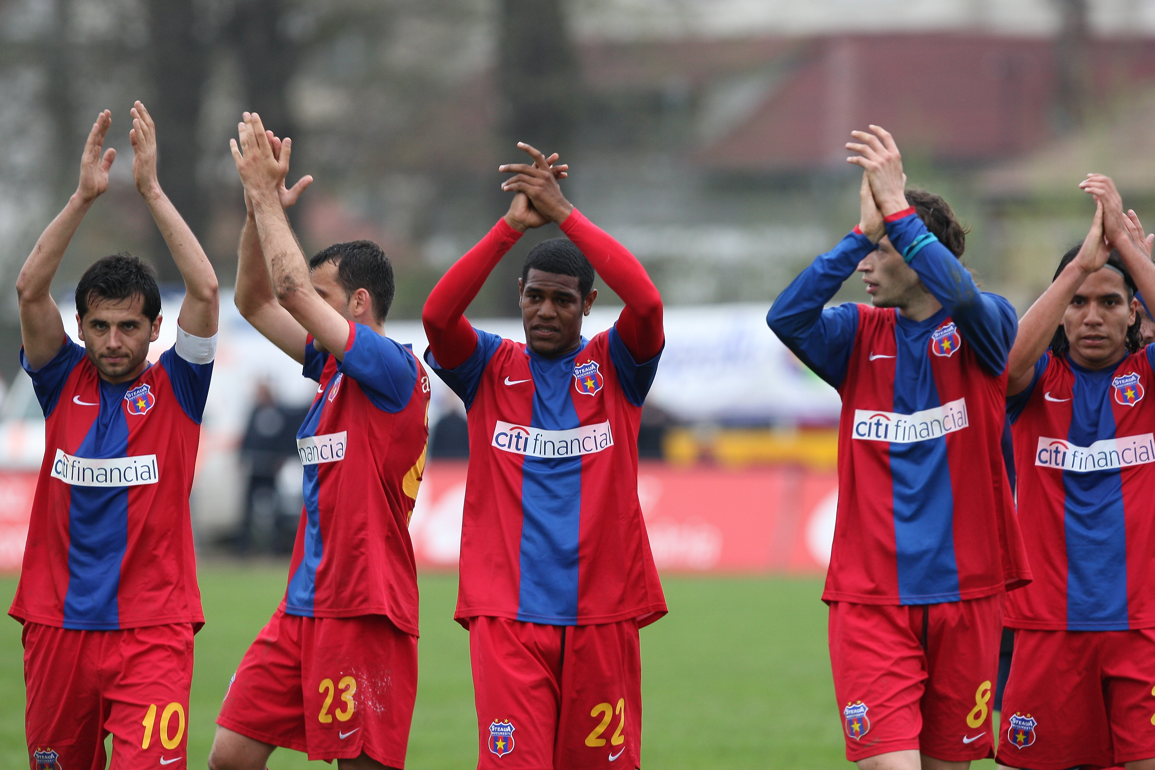 Steaua repetenta la franceza: Lyon-Steaua 2-0!