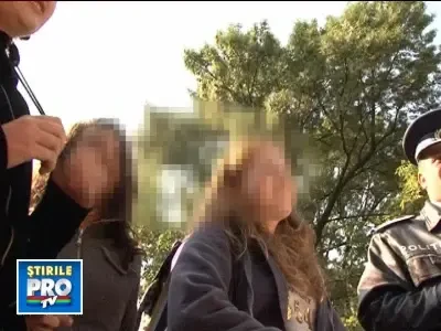 Elevii chiulangii, culesi din baruri de politisti