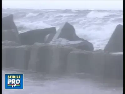 Vremea s-a inrautatit simtitor la mare si la munte