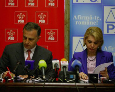 Mircea Geoana este candidatul PSD-PC pentru functia de premier