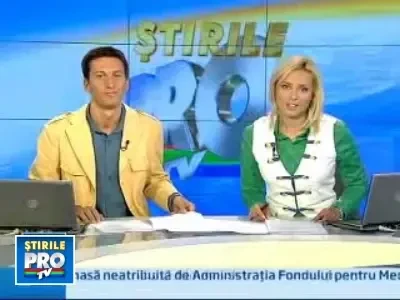 Elizabeth Taylor face glume!