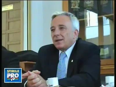 Negociati contractele cu bancile si fiti atenti la ce semnati!