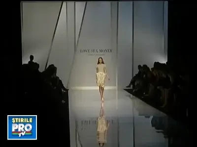 Dragoste, sex si bani... Moda la Milano!