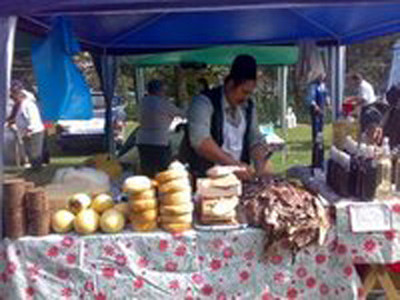 Festin cu bucate traditionale, la sarbatoarea "Ravasitul oilor"