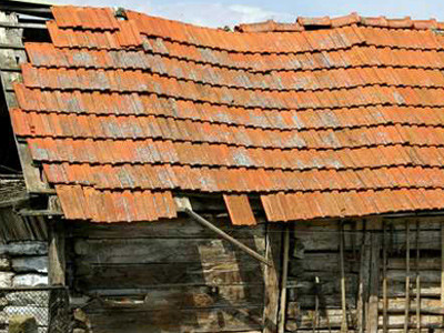 Baiat de 7 ani decapitat de o bucata de tabla!