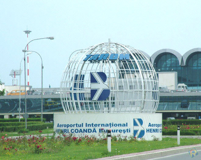 Incident la aeroport! Un panou s-a prabusit peste o femeie