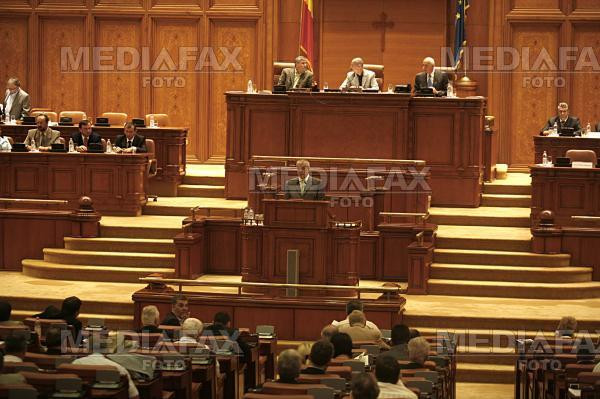 Majorarea cu 50% a salariilor profesorilor infierbanta clasa politica