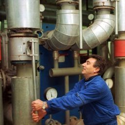 Dupa 20 de ani. Edilul Sorin Oprescu explica mecanismul "hotiei" din energia termica a Bucurestiului