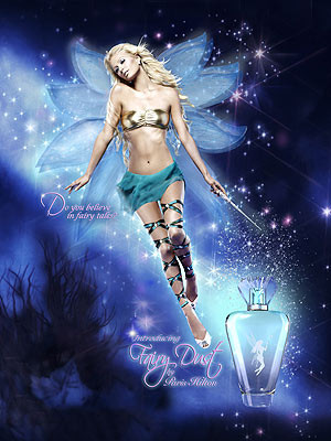 O alta aroma de parfum! Paris Hilton si-a lansat si ea parfum!