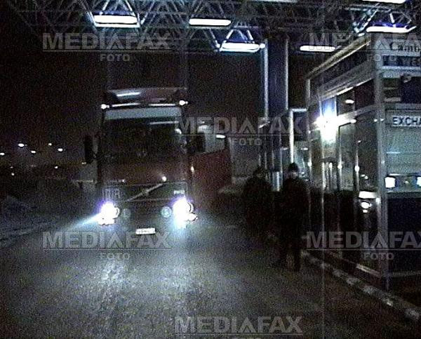 Visau sa lucreze in Italia, dar au fost oprite la vama Nadlac!