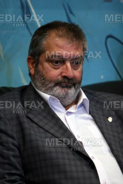 Primarul Timisoarei, amenintat cu moartea de Clanul Romilor Bogati!