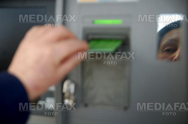 Timis: inca un bancomat a incaput pe mana hotilor