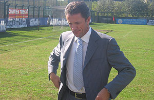 Gica Popescu a ramas fara permis. A fost prins conducand cu 111 kilometri pe ora in Capitala